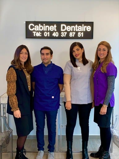 Dr David Azria - Dentiste Paris 19 - Facettes dentaires - Implant dentaire - Invisalign